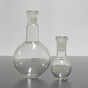 Second-hand borosilicate round bottom flasks